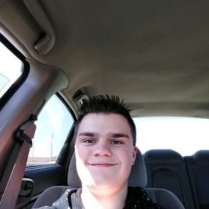 Meet your Posher, Skyler